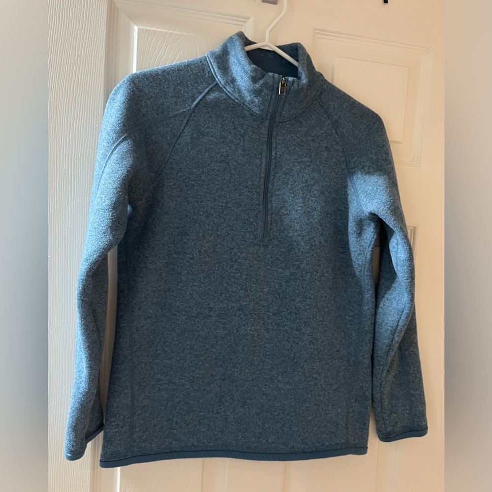 Heather blue StormPack (Sunice) long sleeve pull over/sweat shirt.